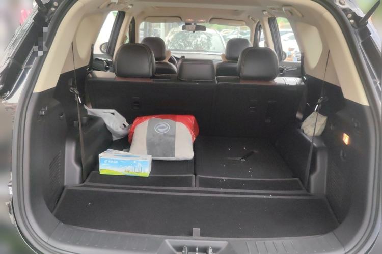 Used Dongfeng Fengon 580 2017 1.5T Manual Luxury Model Trunk