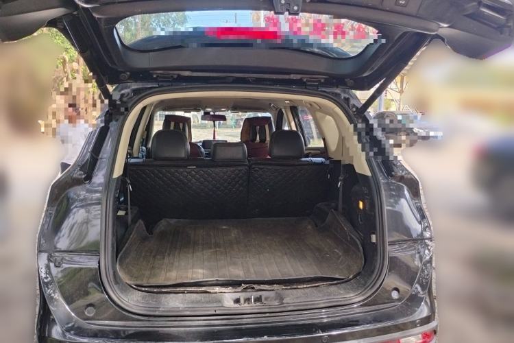 Used Dongfeng Fengon 580 2017 1.5T CVT Smart Connectivity Model Trunk