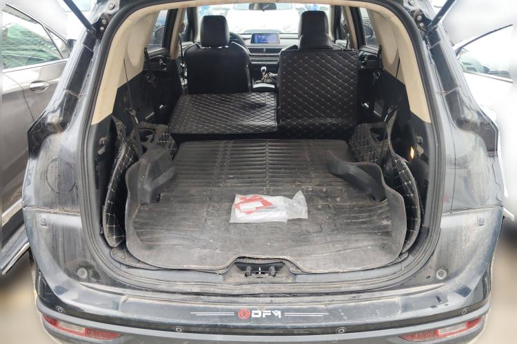 Used Dongfeng Fengon 580 2017 1.5T CVT Comfort Model Trunk