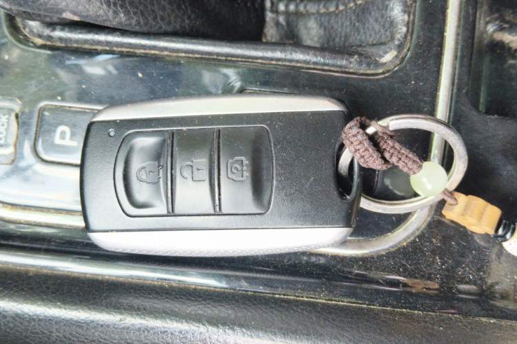 Used Dongfeng Fengon 580 2017 1.5T CVT Luxury Model Vehicle Key