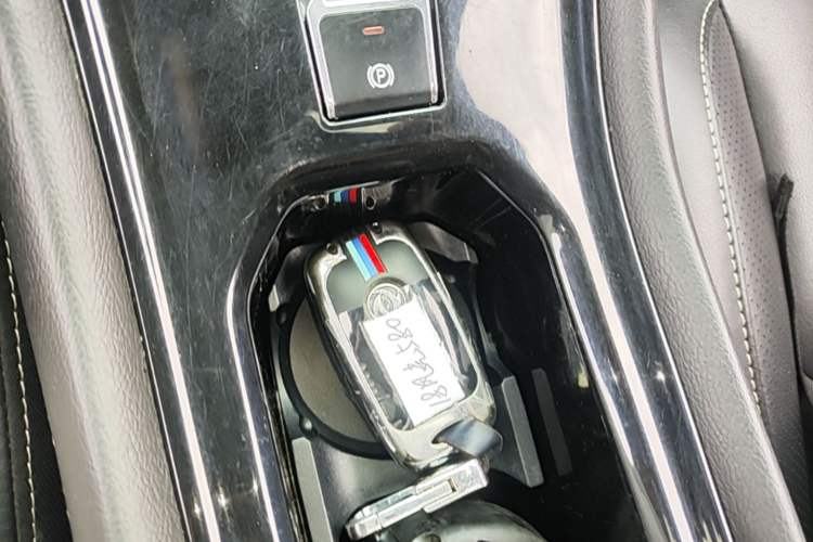 Used Dongfeng Fengon 580 2017 1.5T Manual Luxury Model Vehicle Key