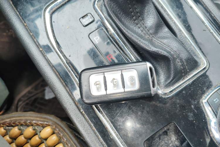 Used Dongfeng Fengon 580 2017 1.5T CVT Comfort Model Vehicle Key