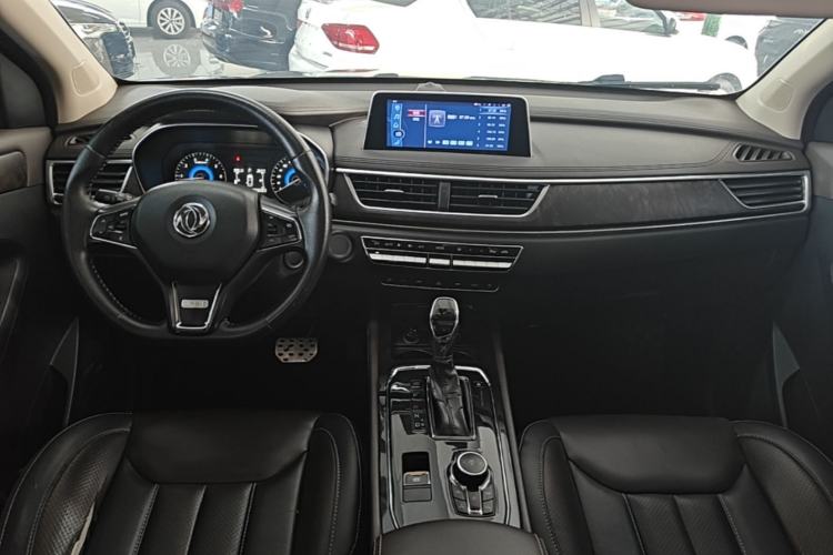Used Dongfeng Fengon 580 2017 1.5T CVT Smart Connectivity Model Center Console