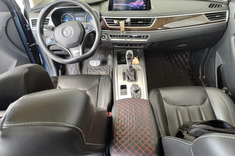 Used Dongfeng Fengon 580 2017 1.5T CVT Luxury Model Center Console