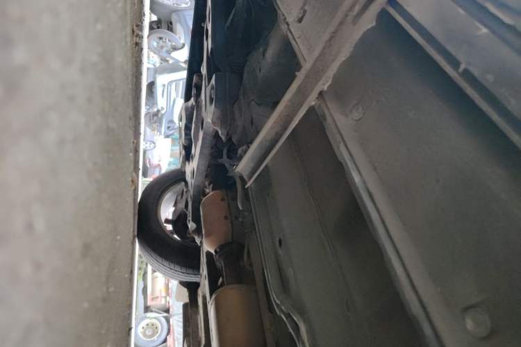 Used Dongfeng Fengon 580 2017 1.8L Manual Comfort Model Chassis Front Left