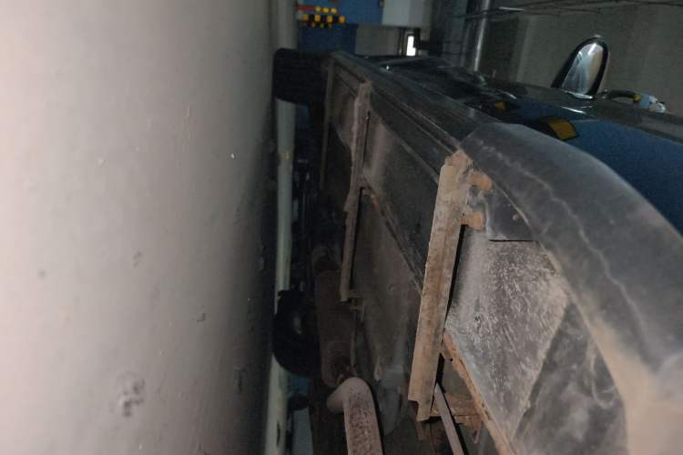Used Dongfeng Fengon 580 2017 1.8L Manual Comfort Model Chassis Rear Left
