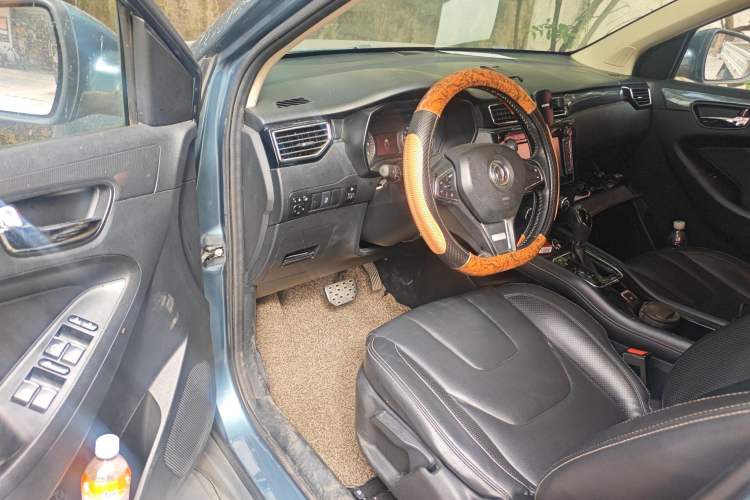 Used Dongfeng Fengon 580 2017 1.5T CVT Comfort Model Driver Seat
