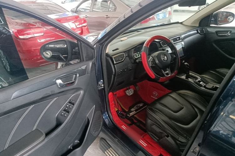 Used Dongfeng Fengon 580 2017 1.5T CVT Luxury Model Driver Seat