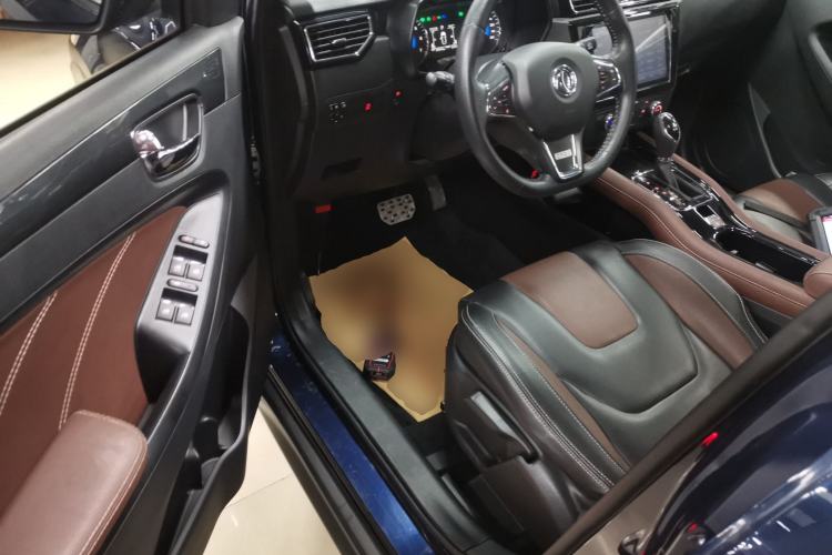 Used Dongfeng Fengon 580 2017 1.5T CVT Luxury Model Driver Seat