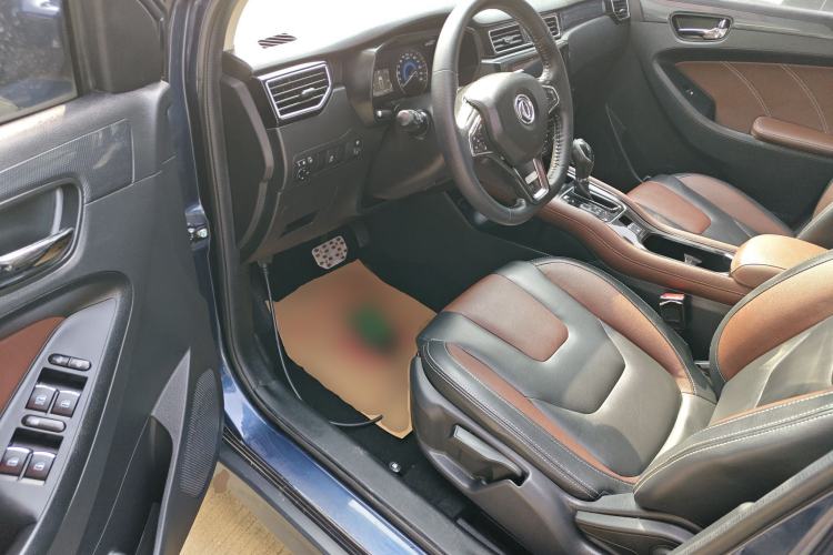 Used Dongfeng Fengon 580 2017 1.5T CVT Luxury Model Driver Seat