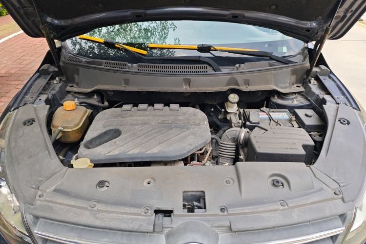 Used Dongfeng Fengon 580 2017 1.5T CVT Luxury Model Engine Bay