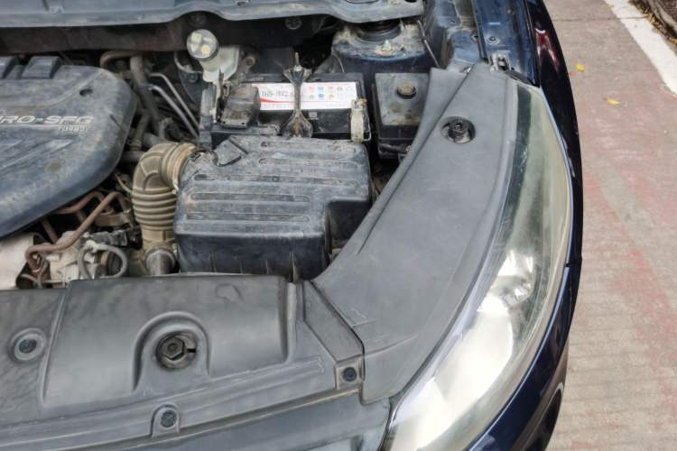 Used Dongfeng Fengon 580 2017 1.5T CVT Luxury Model Engine Bay Left