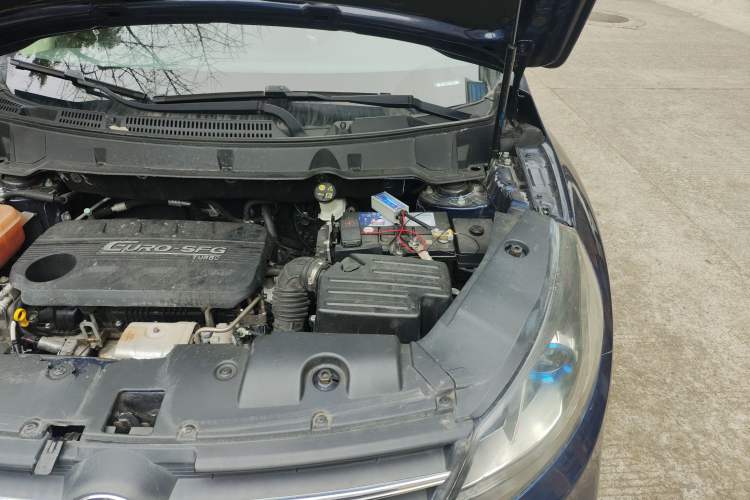 Used Dongfeng Fengon 580 2017 1.5T CVT Smart Style Model Engine Bay Left