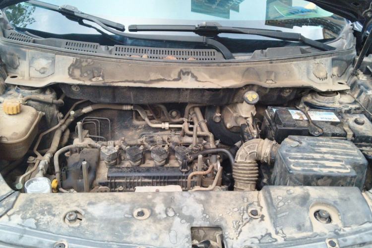 Used Dongfeng Fengon 580 2017 1.5T CVT Luxury Model Engine Bay