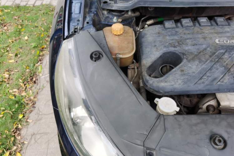 Used Dongfeng Fengon 580 2017 1.5T CVT Luxury Model Engine Bay Right