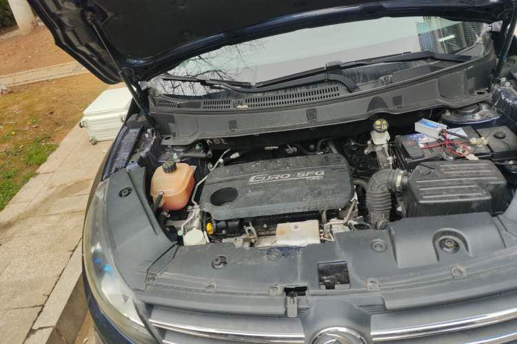Used Dongfeng Fengon 580 2017 1.5T CVT Smart Style Model Engine Bay Right