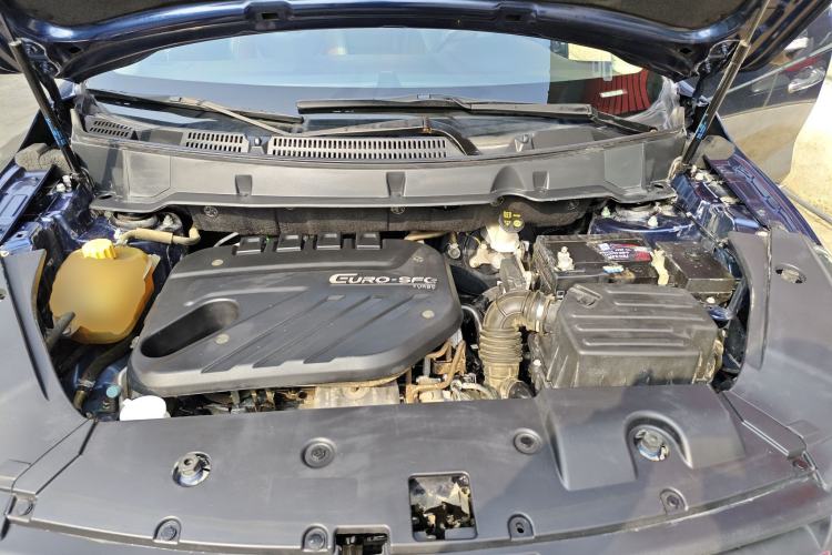 Used Dongfeng Fengon 580 2017 1.5T CVT Luxury Model Engine Bay