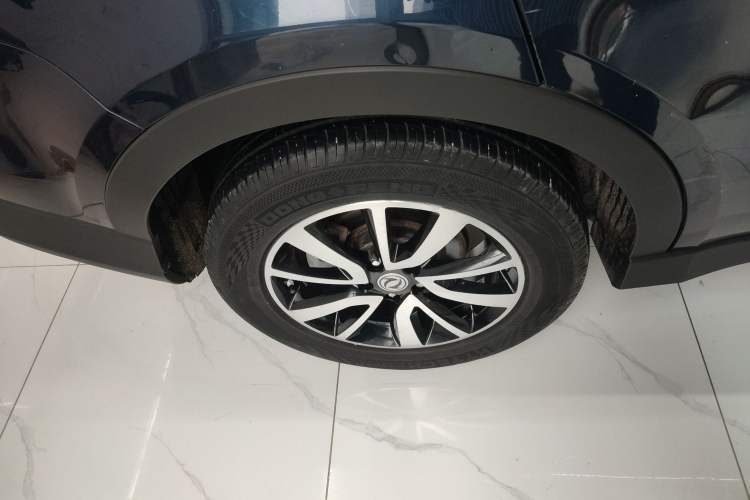 Used Dongfeng Fengon 580 2017 1.5T CVT Luxury Model Exterior 8