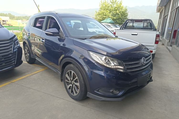Used Dongfeng Fengon 580 2017 1.5T Manual Luxury Model Front Right 45 Deg