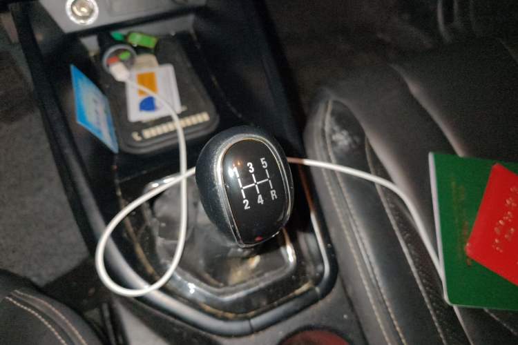 Used Dongfeng Fengon 580 2017 1.8L Manual Comfort Model Gear Lever