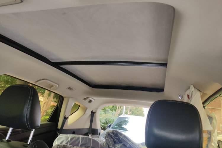Used Dongfeng Fengon 580 2017 1.5T CVT Smart Style Model Headliner