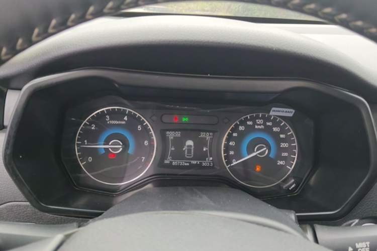 Used Dongfeng Fengon 580 2017 1.5T Manual Luxury Model Instrument Cluster