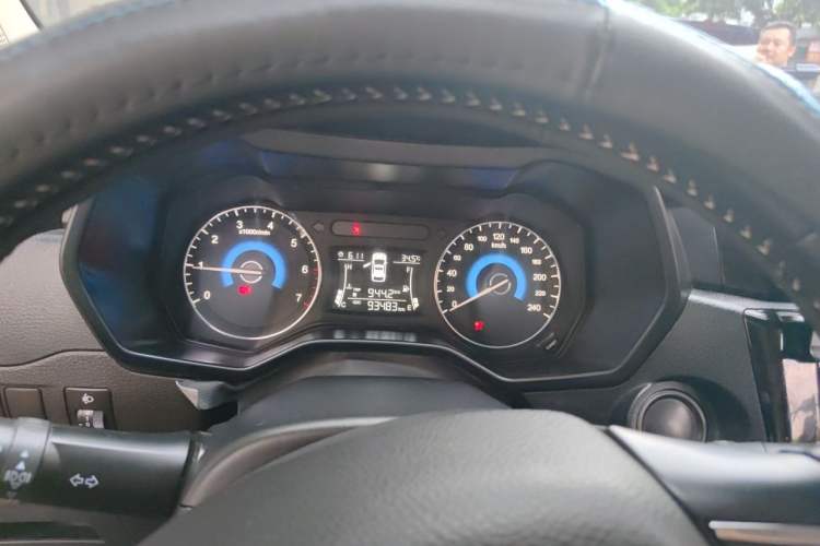 Used Dongfeng Fengon 580 2017 1.8L Manual Comfort Model Instrument Cluster