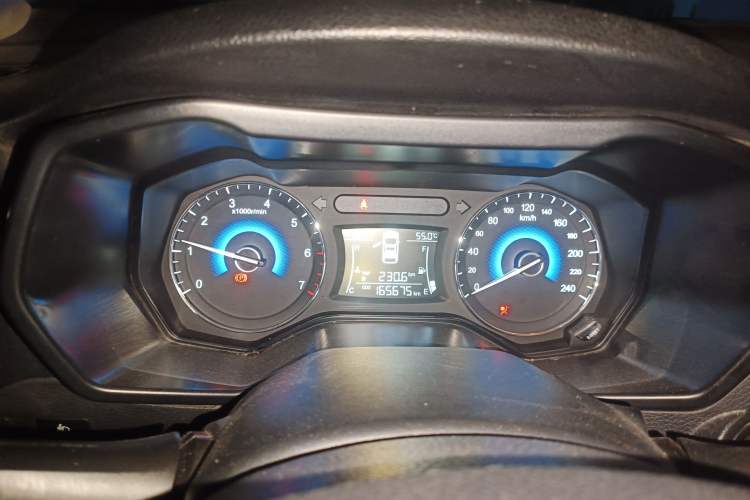 Used Dongfeng Fengon 580 2017 1.8L Manual Comfort Model Instrument Cluster