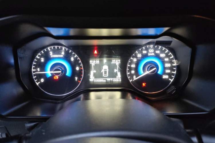 Used Dongfeng Fengon 580 2017 1.5T CVT Luxury Model Instrument Cluster