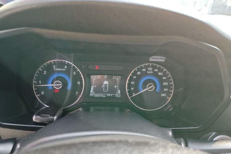 Used Dongfeng Fengon 580 2017 1.5T CVT Luxury Model Instrument Cluster