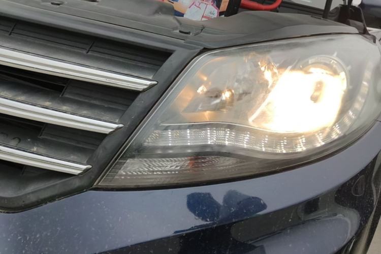 Used Dongfeng Fengon 580 2017 1.5T Manual Luxury Model Left Front Headlight
