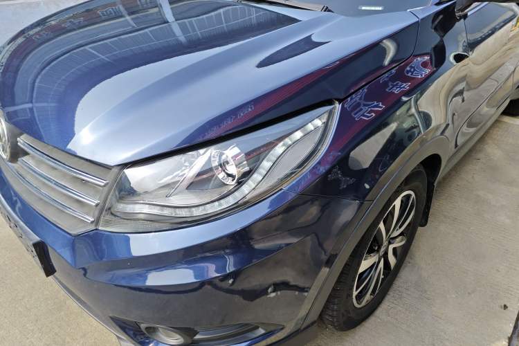 Used Dongfeng Fengon 580 2017 1.5T CVT Luxury Model Left Front Headlight