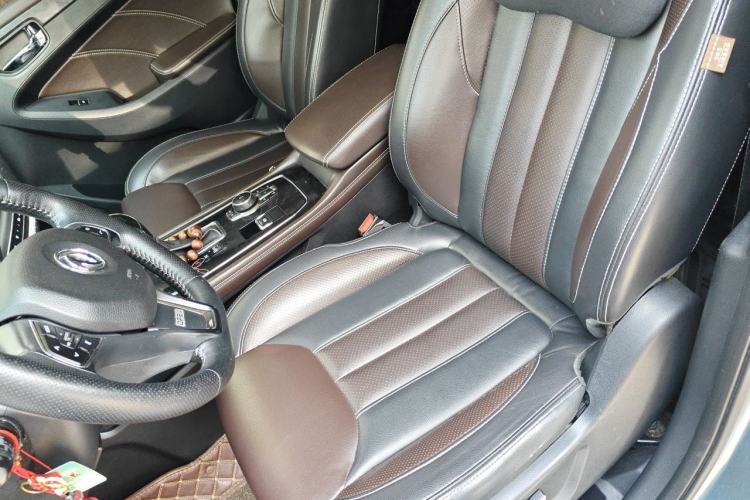 Used Dongfeng Fengon 580 2017 1.5T CVT Smart Connectivity Model Left Front Seat