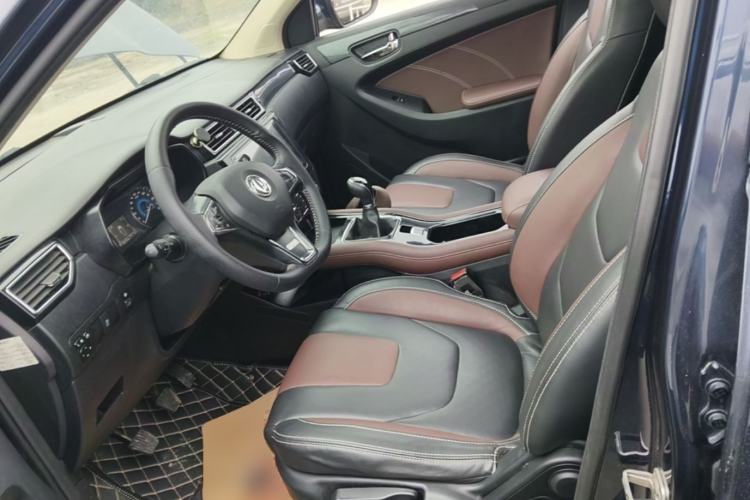 Used Dongfeng Fengon 580 2017 1.5T Manual Luxury Model Left Front Seat