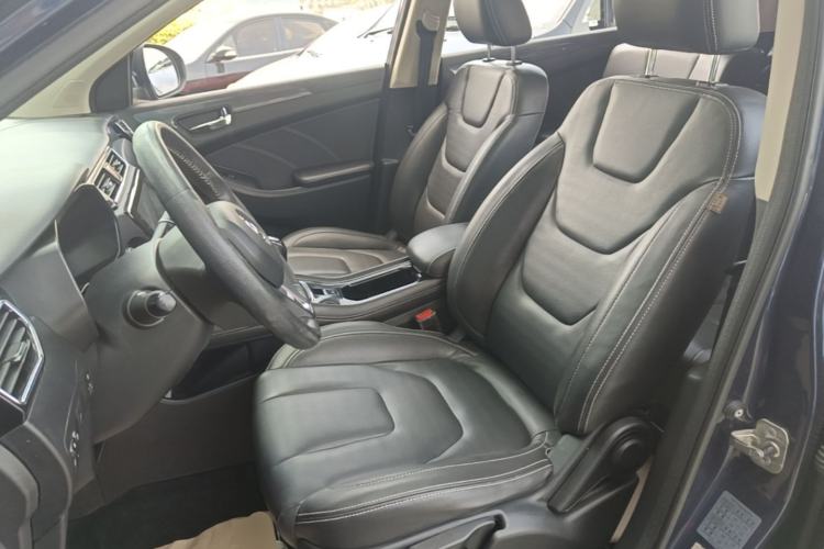 Used Dongfeng Fengon 580 2017 1.5T Manual Luxury Model Left Front Seat