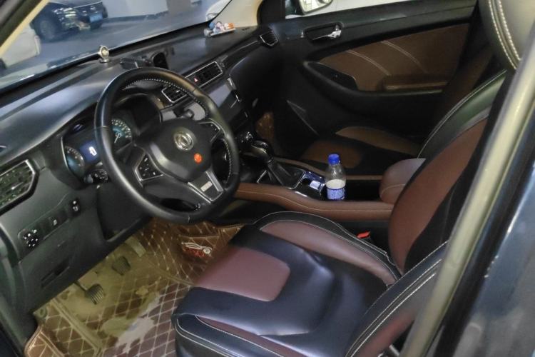 Used Dongfeng Fengon 580 2017 1.5T Manual Luxury Model Left Front Seat