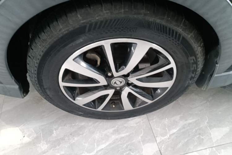 Used Dongfeng Fengon 580 2017 1.5T CVT Luxury Model Left Front Wheel Hub