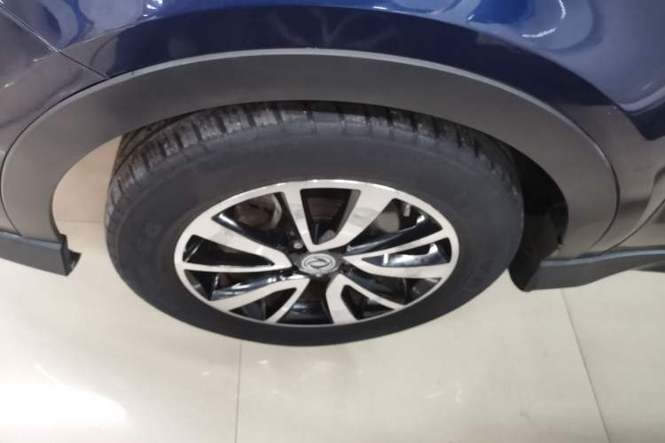 Used Dongfeng Fengon 580 2017 1.5T CVT Luxury Model Left Front Wheel Hub