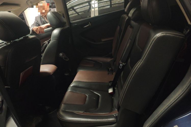 Used Dongfeng Fengon 580 2017 1.5T Manual Luxury Model Left Rear Seat