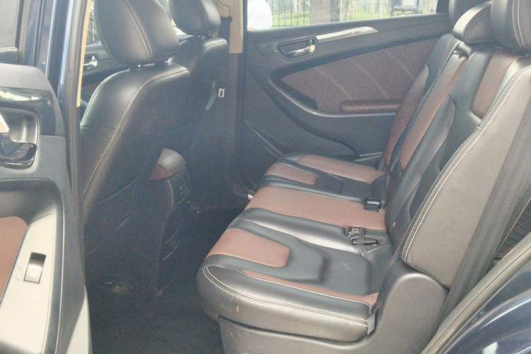 Used Dongfeng Fengon 580 2017 1.5T CVT Luxury Model Left Rear Seat