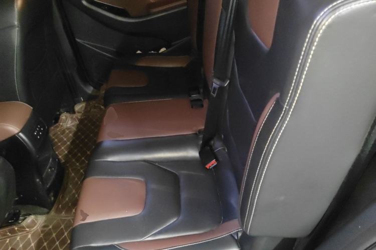 Used Dongfeng Fengon 580 2017 1.5T Manual Luxury Model Left Rear Seat