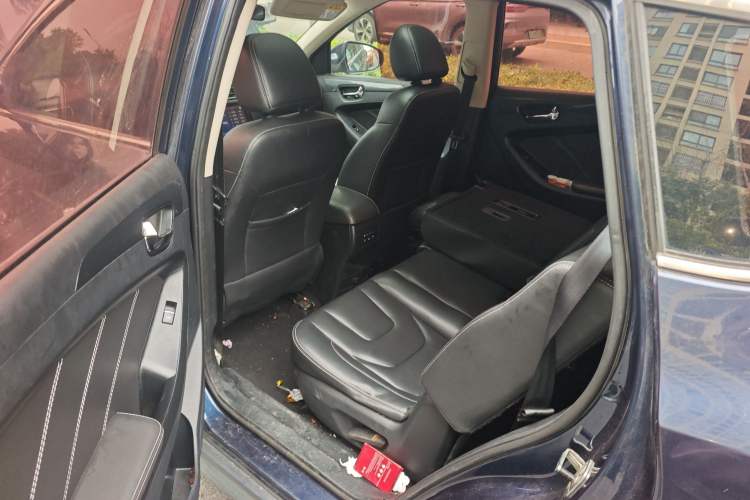 Used Dongfeng Fengon 580 2017 1.5T CVT Luxury Model Left Rear Seat
