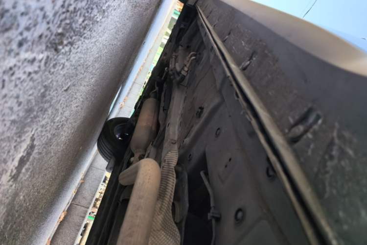 Used Dongfeng Fengon 580 2017 1.5T Manual Luxury Model Left Side Sill