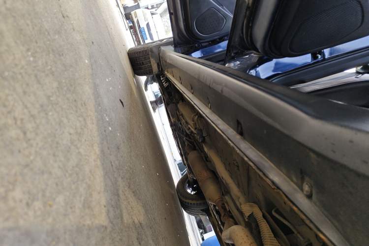 Used Dongfeng Fengon 580 2017 1.5T CVT Luxury Model Left Side Sill