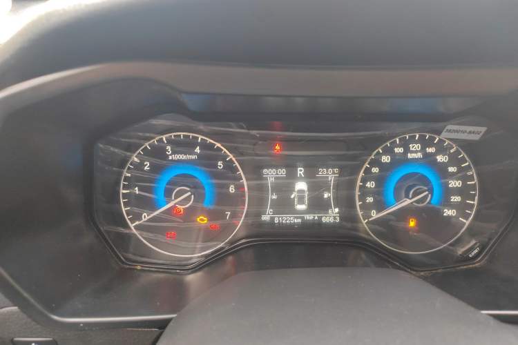 Used Dongfeng Fengon 580 2017 1.5T CVT Comfort Model Odometer Close Up