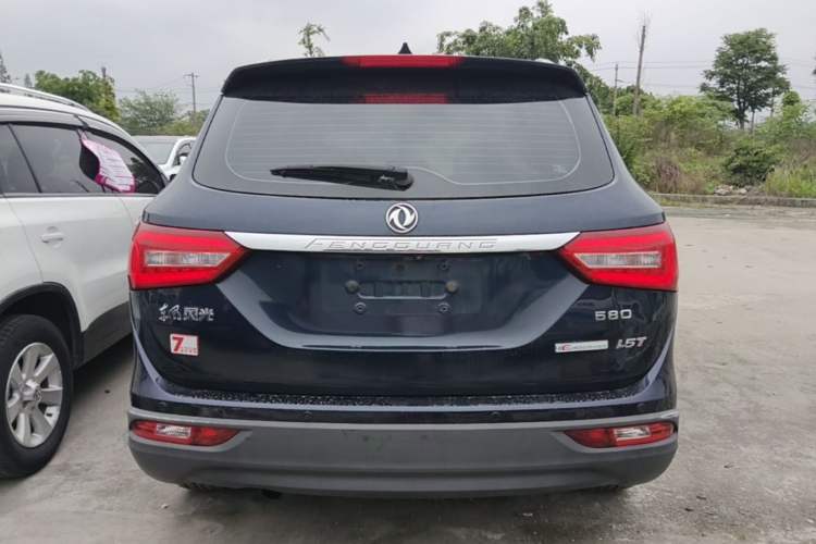 Used Dongfeng Fengon 580 2017 1.5T Manual Luxury Model Rear