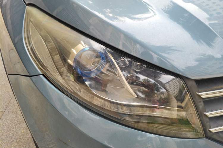 Used Dongfeng Fengon 580 2017 1.5T CVT Smart Connectivity Model Right Front Headlight