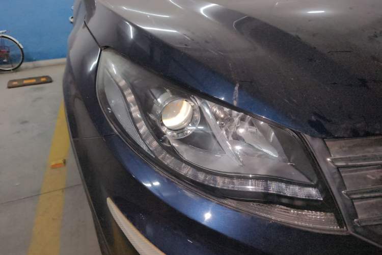 Used Dongfeng Fengon 580 2017 1.8L Manual Comfort Model Right Front Headlight