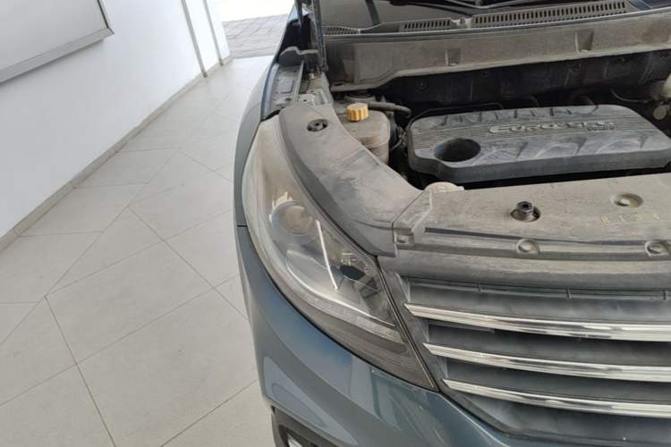 Used Dongfeng Fengon 580 2017 1.5T CVT Luxury Model Right Front Headlight