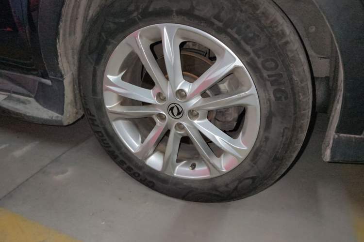Used Dongfeng Fengon 580 2017 1.8L Manual Comfort Model Right Front Wheel Hub